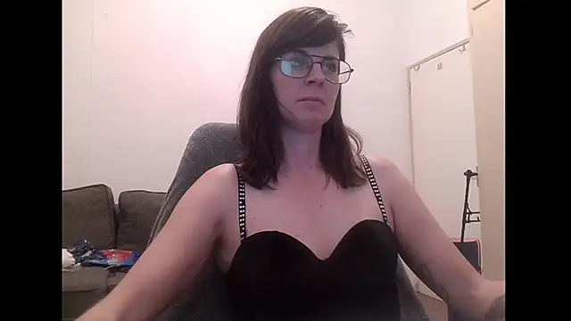 Snapshot of SavannaGirly chatting on January 2026 05:40:01 PM SavannaGirly online show from January 2026 05:40:01 PM