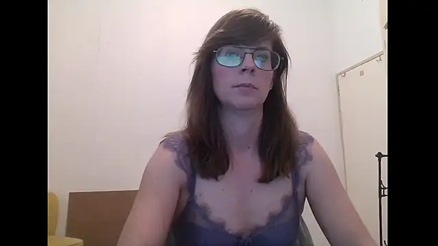 Snapshot of SavannaGirly chatting on March 2026 07:47:01 AM SavannaGirly online show from March 2026 07:47:01 AM