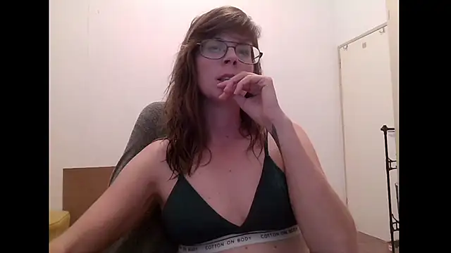 Snapshot of SavannaGirly chatting on April 2026 01:53:01 PM SavannaGirly online show from April 2026 01:53:01 PM