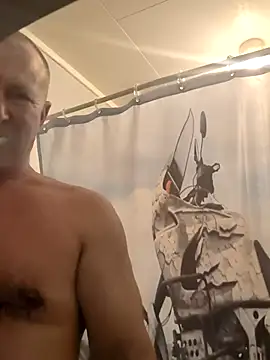 mustang69696 online show from November 2025 11:46:02 AM