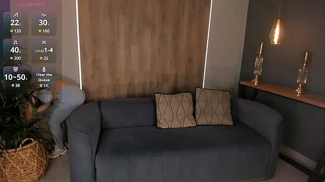 KateSunder online show from March 2025 09:58:02 AM