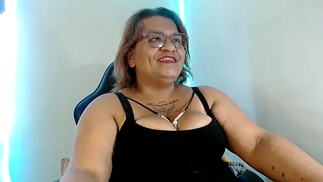 Snapshot of NAILAH_SANZ chatting on September 2025 05:03:01 PM NAILAH SANZ online show from September 2025 05:03:01 PM