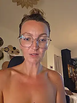 Snapshot of MissMialicious chatting on July 2026 06:10:02 PM MissMialicious online show from July 2026 06:10:02 PM