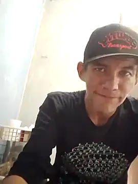 Snapshot of MarsWood chatting on November 2025 07:13:02 PM MarsWood online show from November 2025 07:13:02 PM