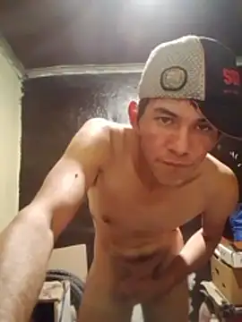 Snapshot of MarsWood chatting on November 2025 12:59:03 PM MarsWood online show from November 2025 12:59:03 PM