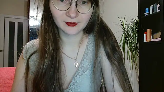 KiraGoldens online show from November 2025 09:31:01 AM