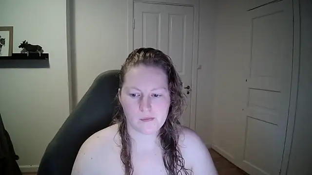 Snapshot of Girlnina-1995 chatting on December 2024 11:09:02 AM Girlnina-1995 online show from December 2024 11:09:02 AM