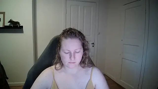 Snapshot of Girlnina-1995 chatting on January 2025 01:51:01 PM Girlnina-1995 online show from January 2025 01:51:01 PM