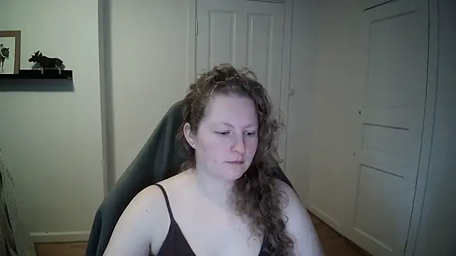 Snapshot of Girlnina-1995 chatting on January 2025 09:32:01 AM Girlnina-1995 online show from January 2025 09:32:01 AM