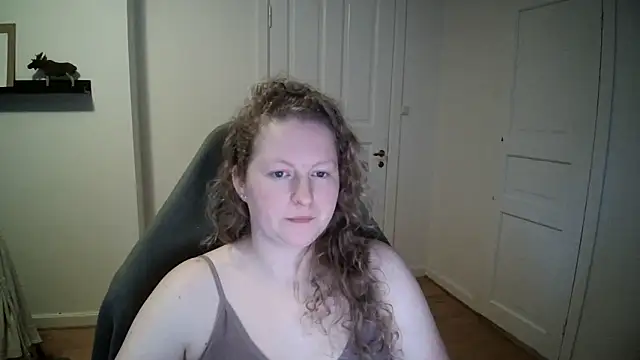 Snapshot of Girlnina-1995 chatting on January 2025 12:37:01 PM Girlnina-1995 online show from January 2025 12:37:01 PM