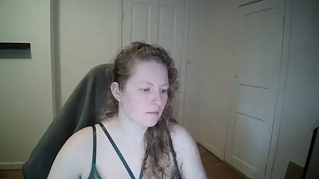 Snapshot of Girlnina-1995 chatting on February 2025 10:19:01 AM Girlnina-1995 online show from February 2025 10:19:01 AM