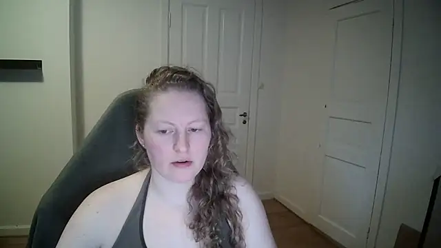 Snapshot of Girlnina-1995 chatting on February 2025 02:35:02 PM Girlnina-1995 online show from February 2025 02:35:02 PM