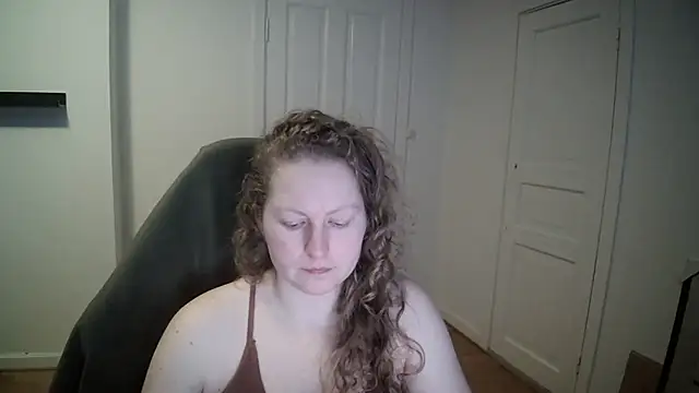 Snapshot of Girlnina-1995 chatting on February 2025 11:49:01 AM Girlnina-1995 online show from February 2025 11:49:01 AM