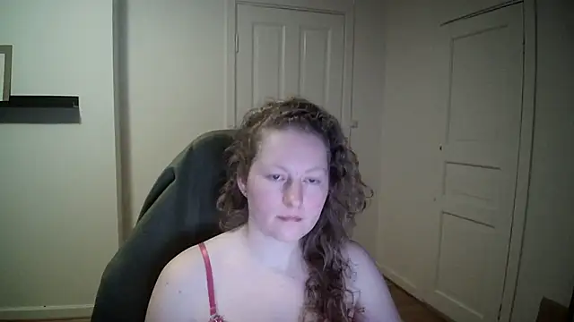 Snapshot of Girlnina-1995 chatting on February 2025 09:41:02 PM Girlnina-1995 online show from February 2025 09:41:02 PM