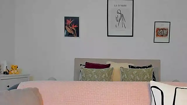 Snapshot of AryaSummersReal chatting on March 2025 08:23:02 AM AryaSummersReal online show from March 2025 08:23:02 AM