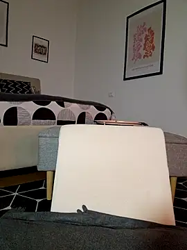 Snapshot of AryaSummersReal chatting on November 2025 08:21:01 PM AryaSummersReal online show from November 2025 08:21:01 PM