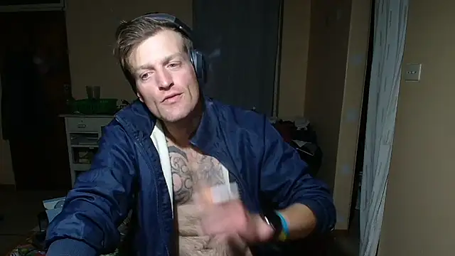 Snapshot of the-billy-blue chatting on July 2026 02:07:02 AM the-billy-blue online show from July 2026 02:07:02 AM