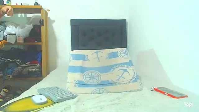 Snapshot of maihton_xx chatting on January 2025 04:01:01 AM maihton xx online show from January 2025 04:01:01 AM