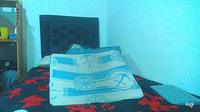 Snapshot of maihton_xx chatting on March 2025 11:42:01 PM maihton xx online show from March 2025 11:42:01 PM