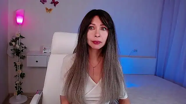 wendifoste online show from December 2025 06:47:02 PM