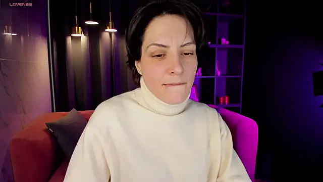 LorenDaze online show from March 2025 05:06:02 PM