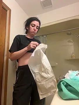 XXlolaXX online show from December 2024 09:05:01 PM