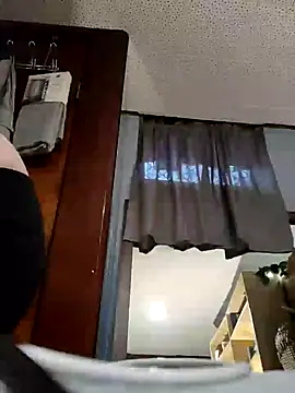 eatmeplease44 online show from January 2025 02:39:01 PM