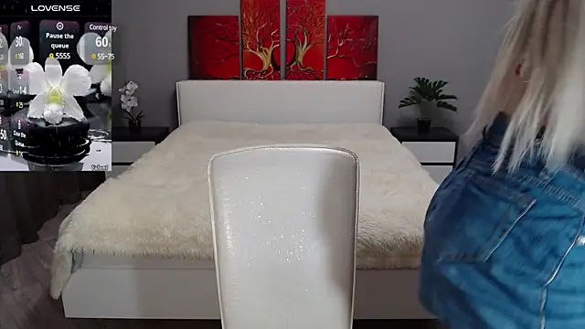 VictoriaTiger online show from December 2024 02:12:01 PM