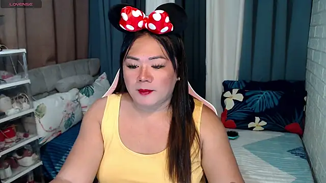 Snapshot of MagnificatMistress chatting on February 2025 05:26:02 AM MagnificatMistress online show from February 2025 05:26:02 AM