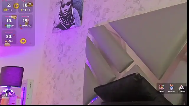 EmilyyRosee  online show from March 2026 11:43:01 PM