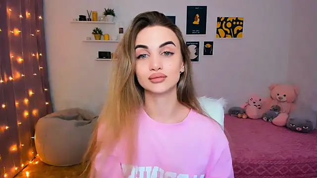 Snapshot of aPieceOfJoy chatting on January 2025 08:07:01 PM aPieceOfJoy online show from January 2025 08:07:01 PM