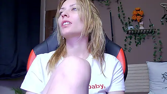 Snapshot of karo123421 chatting on February 2026 09:57:02 PM karo123421 online show from February 2026 09:57:02 PM