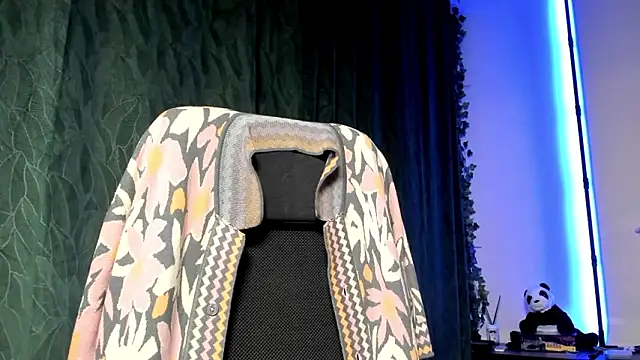 Snapshot of karo123421 chatting on February 2026 09:13:01 PM karo123421 online show from February 2026 09:13:01 PM