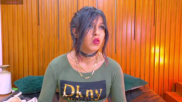 Snapshot of SilvanaCapelli chatting on November 2025 08:51:01 PM SilvanaCapelli online show from November 2025 08:51:01 PM