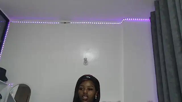 Snapshot of peeky_pinky chatting on November 2025 12:43:01 AM peeky pinky online show from November 2025 12:43:01 AM