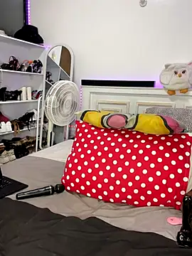 Snapshot of peeky_pinky chatting on November 2025 10:03:01 AM peeky pinky online show from November 2025 10:03:01 AM