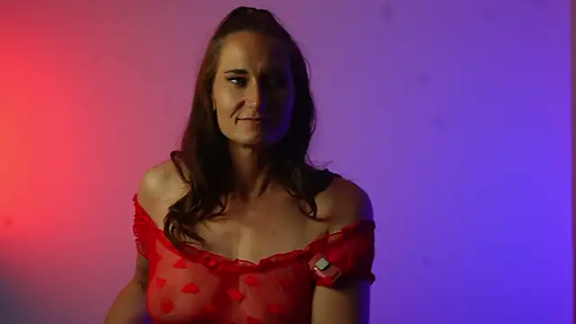 Snapshot of RhiCon chatting on October 2025 02:28:01 AM RhiCon online show from October 2025 02:28:01 AM