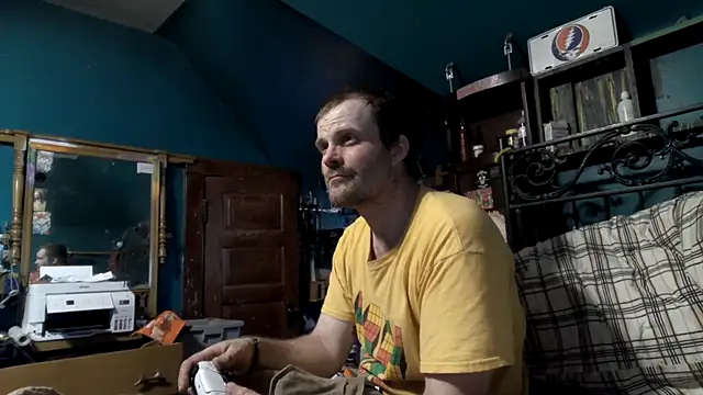 charactrzero online show from April 2026 10:15:02 PM