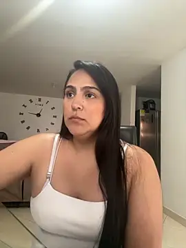 kendall 52 online show from September 2025 05:49:01 PM