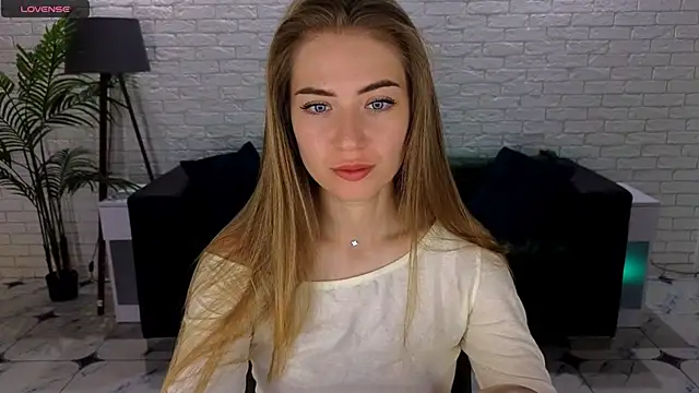 Adelyna Bird online show from September 2025 06:14:01 AM