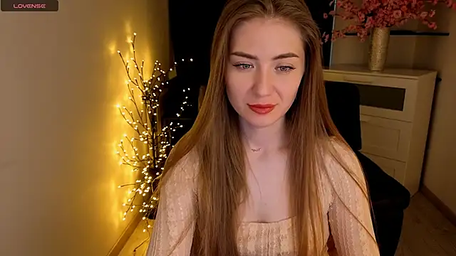 Snapshot of Adelyna_Bird chatting on April 2026 07:06:02 AM Adelyna Bird online show from April 2026 07:06:02 AM