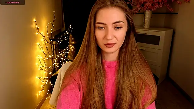 Snapshot of Adelyna_Bird chatting on June 2026 07:20:01 AM Adelyna Bird online show from June 2026 07:20:01 AM