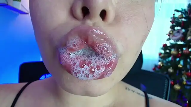 Snapshot of lisbet21x chatting on January 2025 10:06:02 PM lisbet21x online show from January 2025 10:06:02 PM