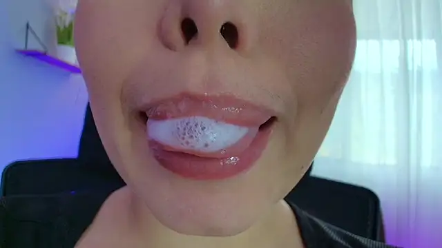 Snapshot of lisbet21x chatting on January 2025 06:32:02 PM lisbet21x online show from January 2025 06:32:02 PM