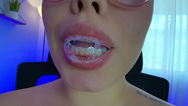 Snapshot of lisbet21x chatting on January 2025 06:52:01 PM lisbet21x online show from January 2025 06:52:01 PM