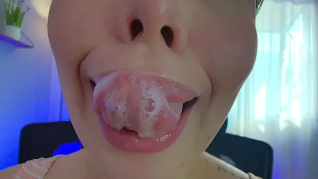 Snapshot of lisbet21x chatting on February 2025 02:37:01 PM lisbet21x online show from February 2025 02:37:01 PM