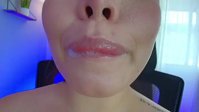 Snapshot of lisbet21x chatting on February 2025 07:10:02 PM lisbet21x online show from February 2025 07:10:02 PM