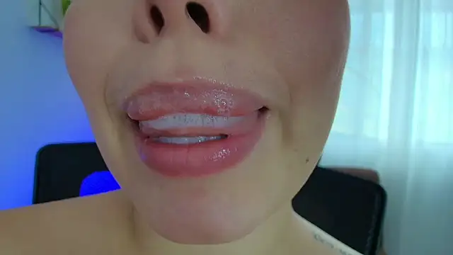 Snapshot of lisbet21x chatting on February 2025 06:58:02 PM lisbet21x online show from February 2025 06:58:02 PM