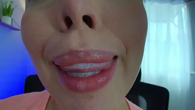 Snapshot of lisbet21x chatting on February 2025 02:32:01 PM lisbet21x online show from February 2025 02:32:01 PM