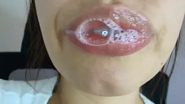 Snapshot of lisbet21x chatting on September 2025 10:10:01 PM lisbet21x online show from September 2025 10:10:01 PM